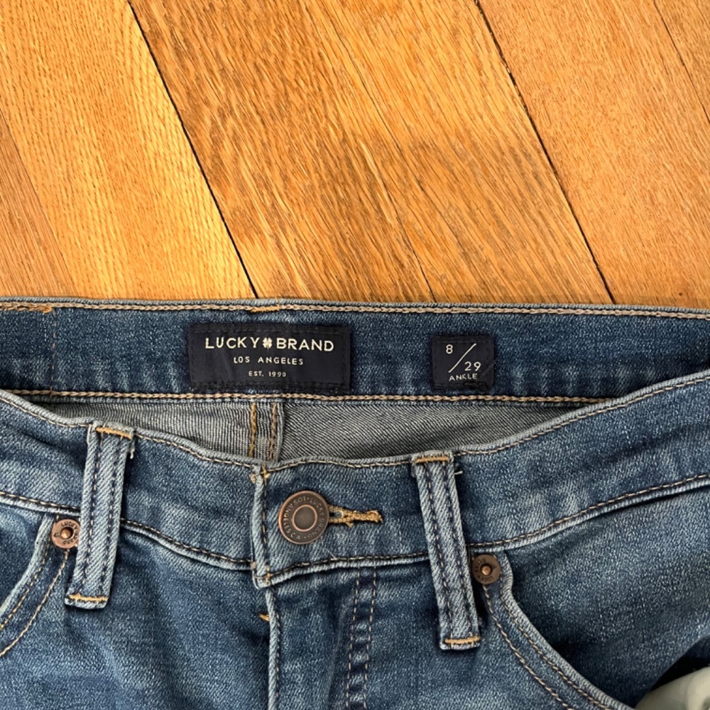 Lucky brand skinny jeans - Picture 2 of 3